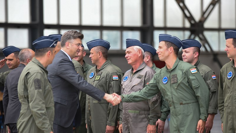 Predsjednik Vlade u Zemuniku Donjem: Svakodnevni angažman u gašenju požara odražava domoljublje hrvatskih pilota 